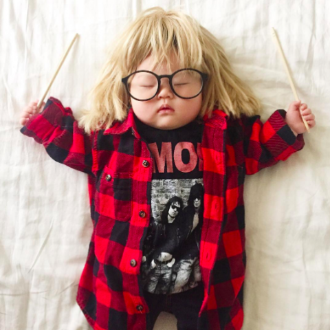 baby Joey dressed as Garth