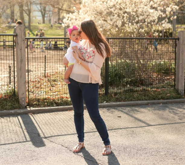 We’re tired, we’re trying to cram a million things into our days, and all we want is to throw on a pair of mom leggings and a jean jacket to run to Target and grab our Starbucks, without someone looking at us in judgment. 