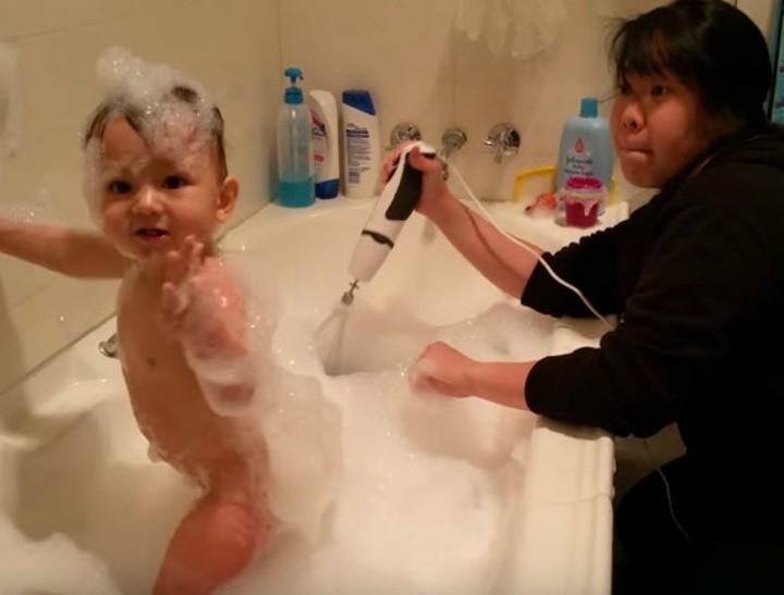 Max! In the bath! With bubbles!