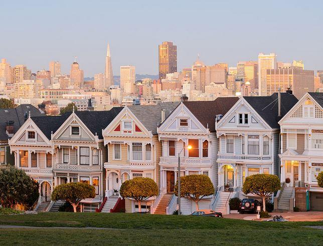 How did this family afford a San Francisco Painted Lady? HOW? (Credit: Wikimedia Commons)