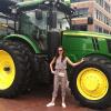 Romper. Tractor