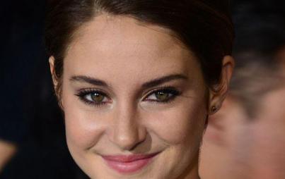 Shailene Woodley, clay-eating's No. 1 fan